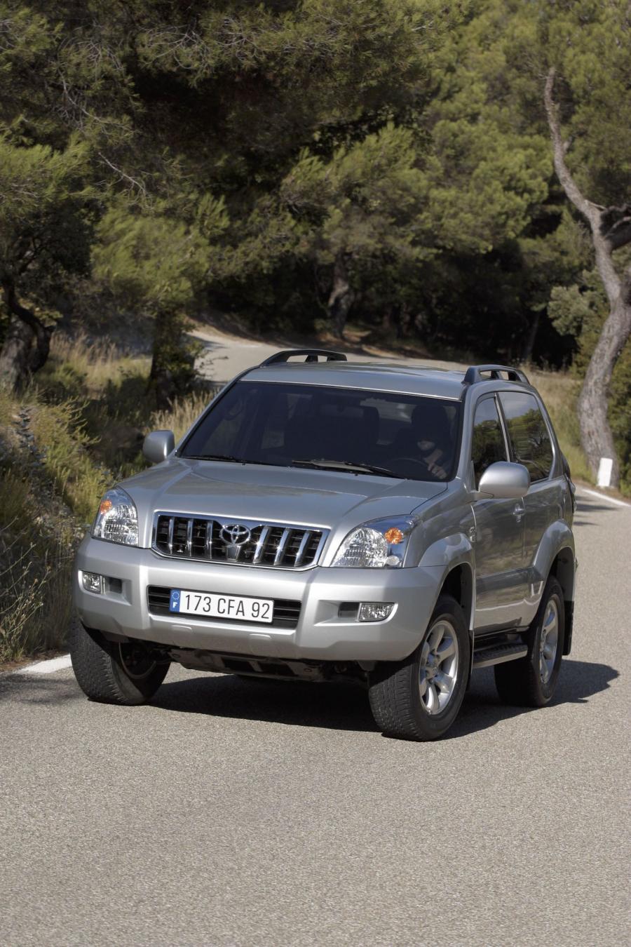  Toyota Land Cruiser 2003 года  (фото 127 из 192)